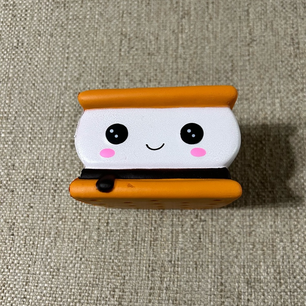 Cute Jumbo Slow Rising Stress Reliever S’mores Squishy